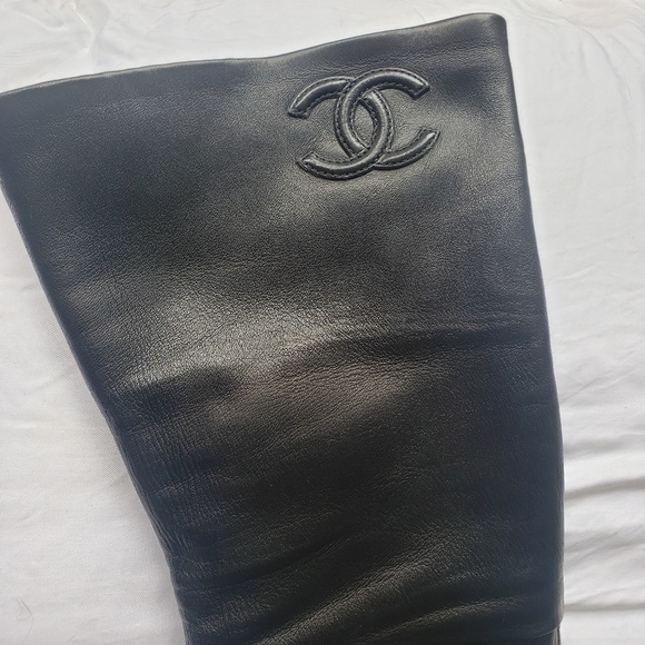 CHANEL Stretch Leather French Cuff Thigh High Over - Picture 4 of 8